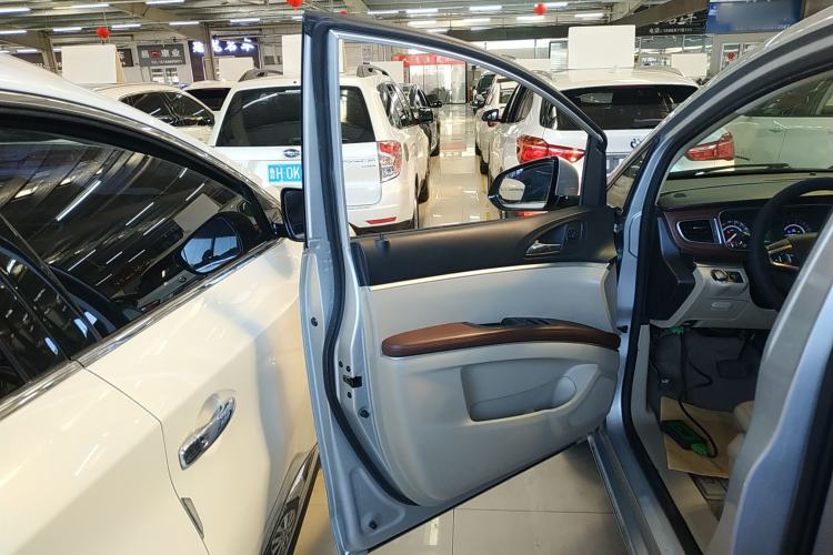 Used Buick GL8 2017 25S Luxury Version China V Standard