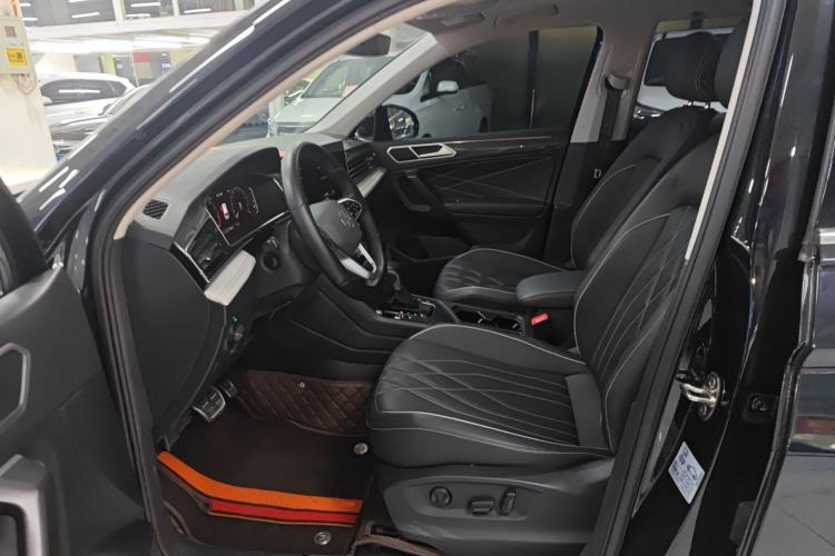 Used Volkswagen Tiguan L 2022 330TSI Automatic Two-Wheel Drive R-Line Enhanced Edition
