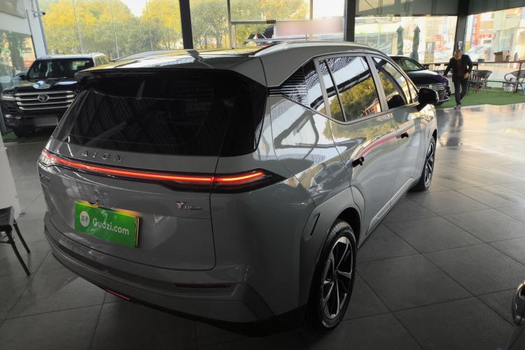 Used AION Y 2023 Younger Star Edition
