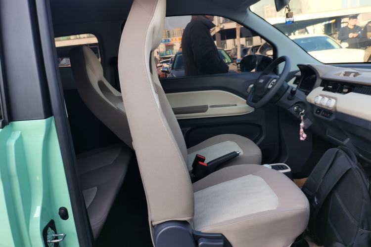 Used Chery QQ Ice Cream 2022 120km Conical Shape Lithium Iron Phosphate
