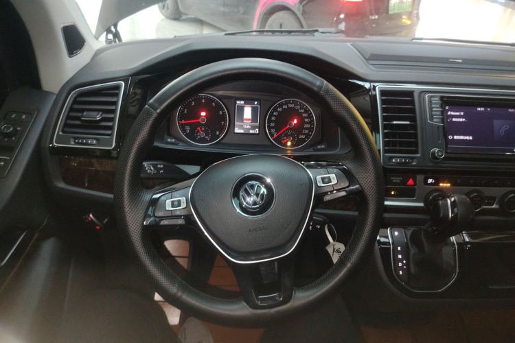 Used Volkswagen Multivan 2019 2.0 TSI 4x4 Prestige Edition 7-Seater
