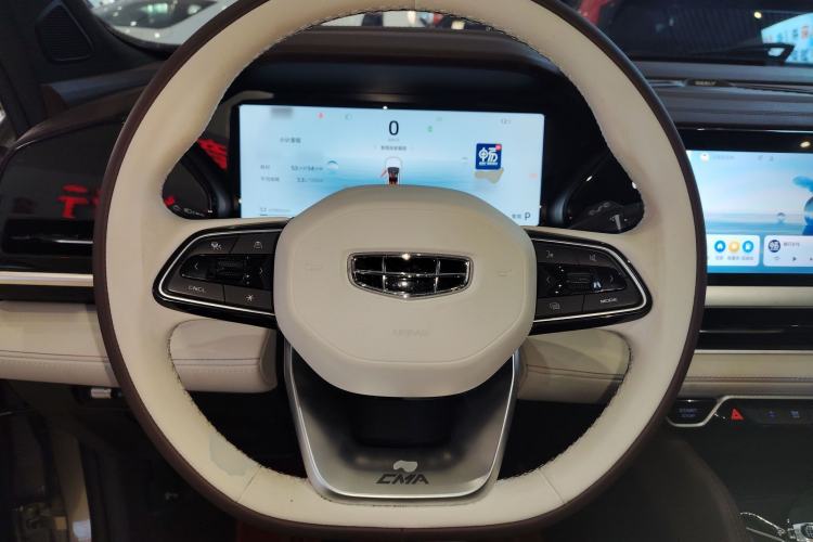 Used Geely Auto Monjaro L 2024 2.0TD High-Power Automatic Two-Wheel Drive Yunqi Version
