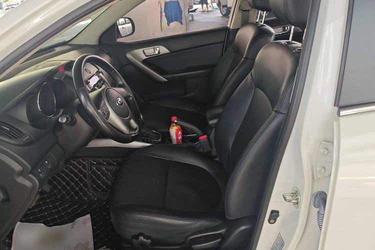 Used Kia Forte 2014 1.6L AT GLS
