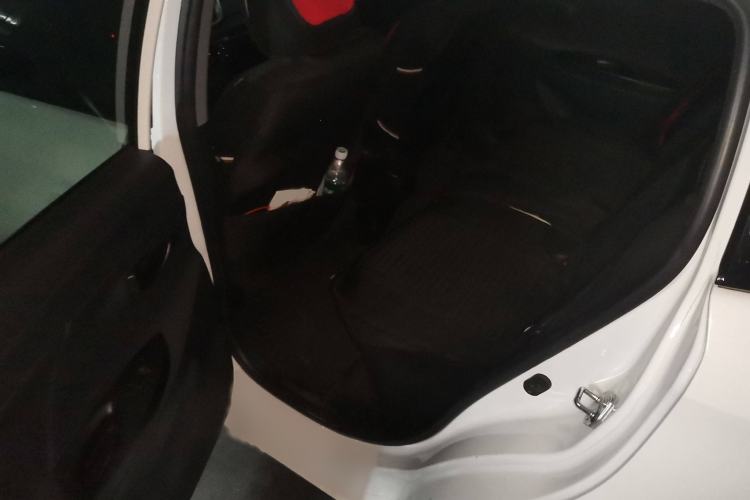 Used Toyota YARiS L 2019 1.5E CVT Dynamic Edition China VI compliant
