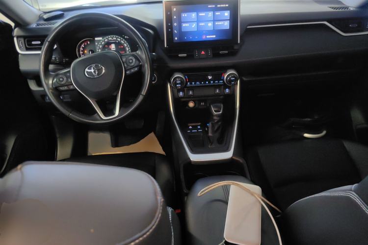 Used Toyota RAV4 2021 2.0L CVT Two-Wheel Drive Fashion PLUS Edition
