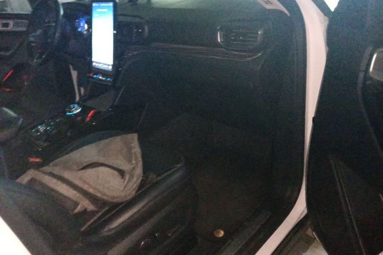 Used Ford Explorer 2020 EcoBoost 285 4x4 Titanium Edition 7-Seater
