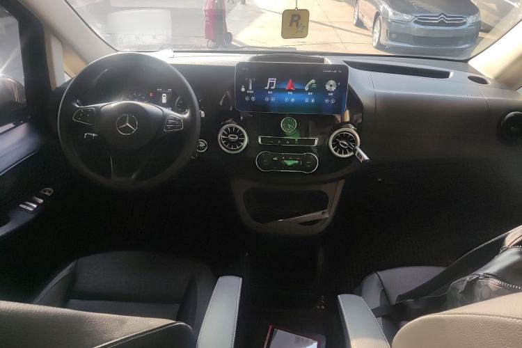 Used Mercedes-Benz Vito 2021 2.0T Elite Version 7 Seats
