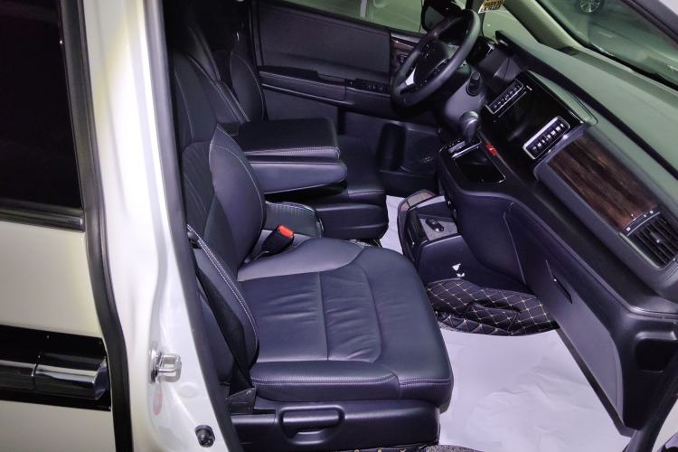 Used Honda Elysion 2016 2.4L Luxury Edition
