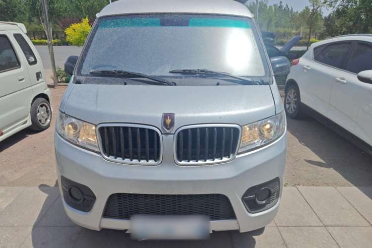 Used Jinbei Hiace X30 2024 1.5L Champion Edition Passenger Vehicle 5/6/7 Seats
