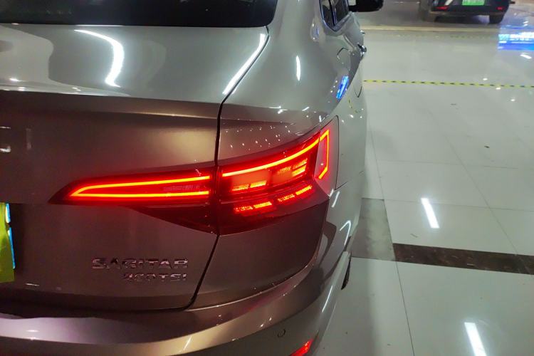 Used Volkswagen Sagitar 2022 280TSI DSG Flyover Edition
