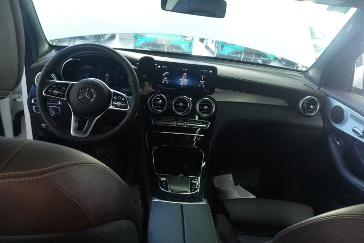 Used Mercedes-Benz GLC 2022 Second Facelift GLC 260 L 4MATIC Dynamic Edition
