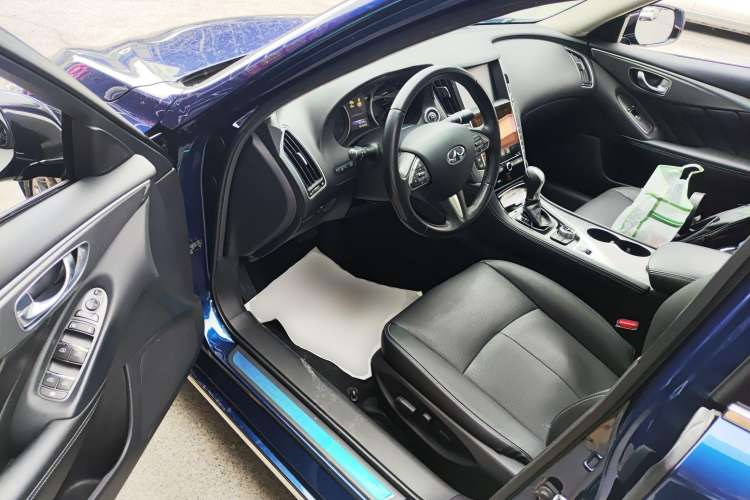 Used Infiniti Q50L 2016 2.0T Ambition Edition
