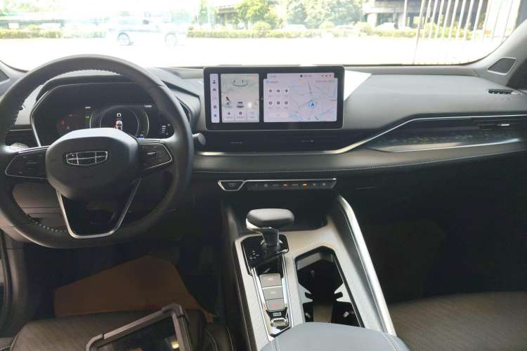 Used Geely Auto Preface 2023 1.5TD Fuyao Version
