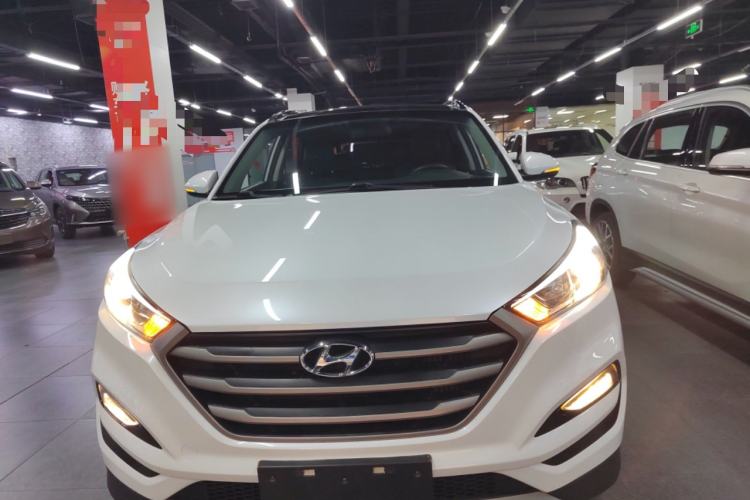 Used Hyundai Tucson 2018 1.6T Dual-Clutch Two-Wheel Drive 15th Anniversary Special Edition
