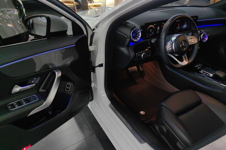 Used Mercedes-Benz A-Class 2022 Restyled A 200 L Sport Sedan Fashion Version