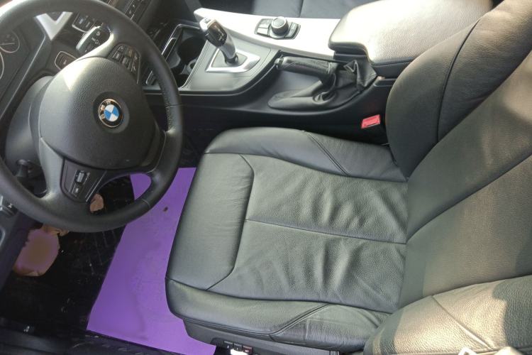 Used BMW 3 Series 2016 320Li Ambition Model
