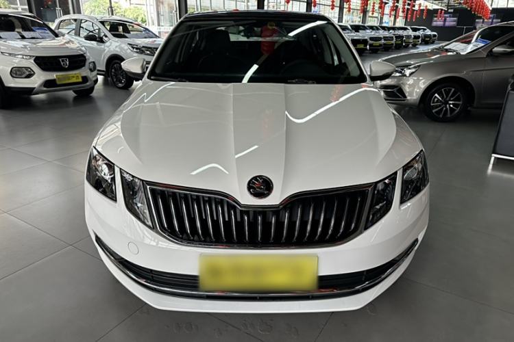 Used Skoda Octavia 2019 TSI230 DSG SmartDrive Luxury Edition China VI
