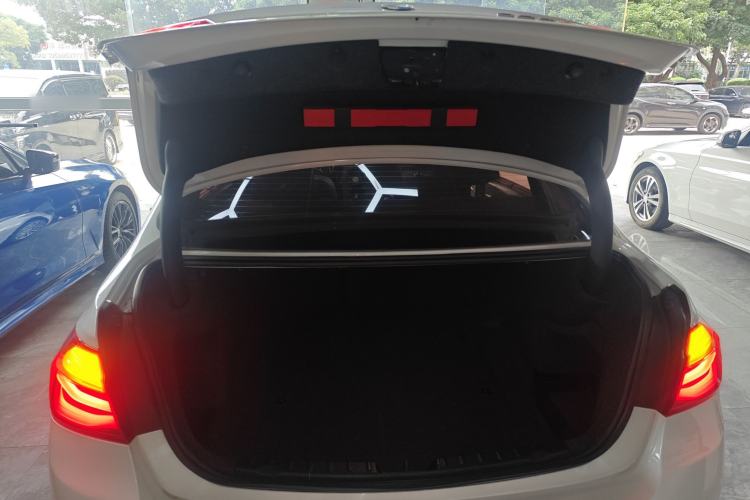 Used BMW 3 Series 2018 320Li Fashion Model
