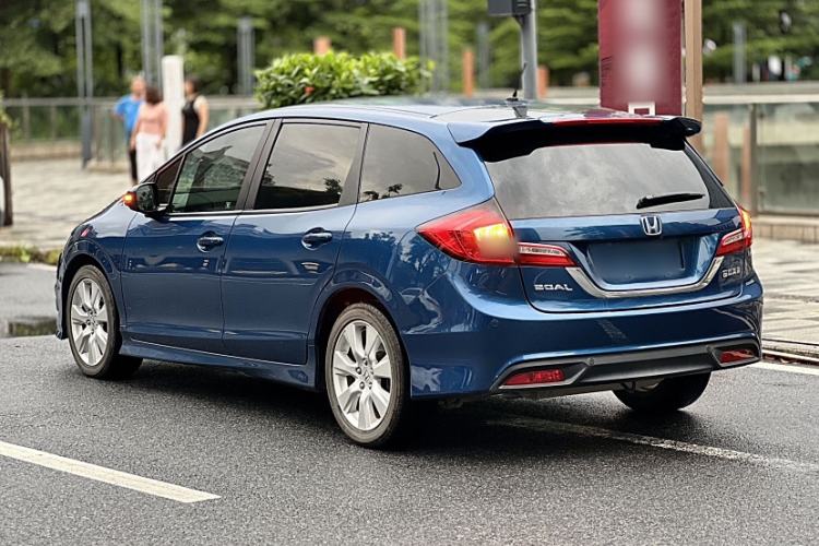 Used Honda Jade 2016 1.8L Automatic Comfort Elite Version 5 Seats
