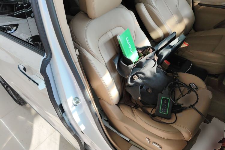 Used Buick GL8 2021 ES Land Cruiser 653T Flagship Model
