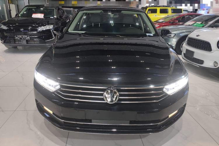 Used Volkswagen Magotan 2018 330TSI DSG Luxury Model
