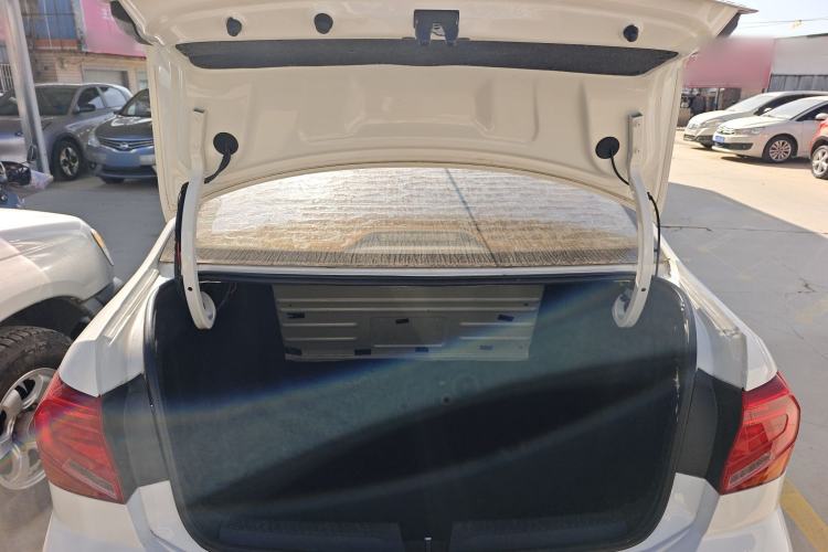 Used Volkswagen Jetta 2017 1.5L Manual Fashion Edition