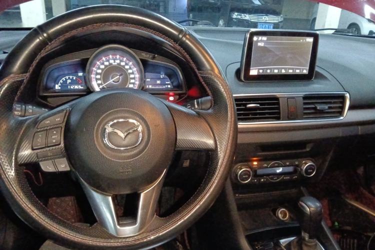 Used Mazda Mazda 3 Axela 2016 Sedan 1.5L Automatic Luxury Model