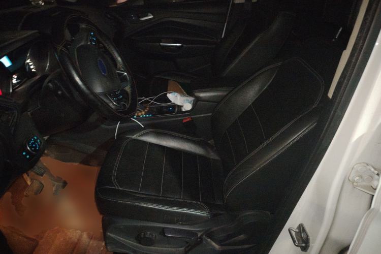 Used Ford Kuga 2017 EcoBoost 180 Two-Wheel-Drive Tiger Leap Model
