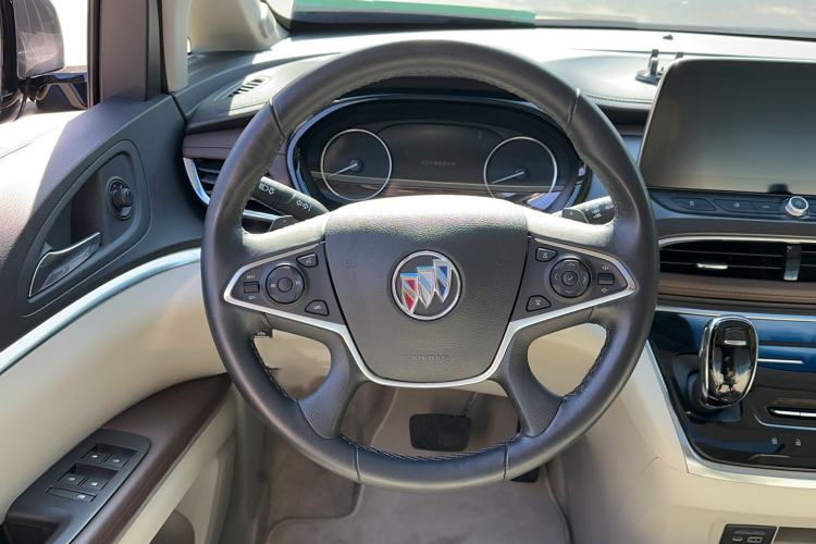 Used Buick GL8 2021 Land Cruiser Executive Class 652T Luxury Model
