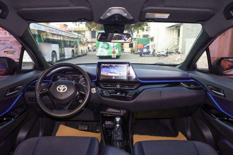 Used Toyota C-HR 2018 2.0L Leading Edition China V-standard