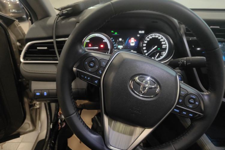 Used Toyota Camry 2019 Dual-Engine 2.5 HG Luxury Edition China VI Standard