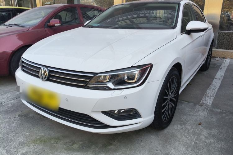 Used Volkswagen Lamando 2017 280TSI DSG Luxury Edition
