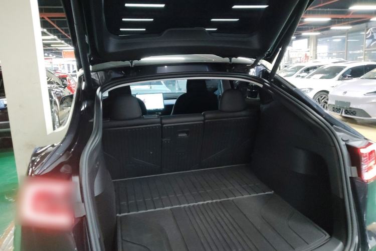 Used Tesla Model Y 2023 Rear-Wheel-Drive Version
