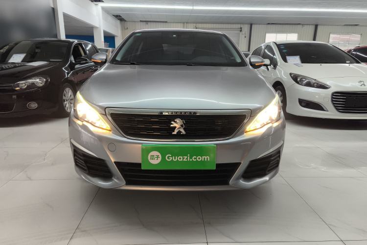 Used Peugeot 308 2016 1.6L Manual Fashion Edition