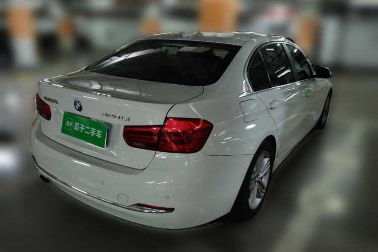 Used BMW 3 Series 2016 320Li Ambition Model
