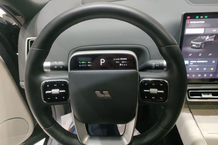 Used Li Auto L8 2023 Pro Model
