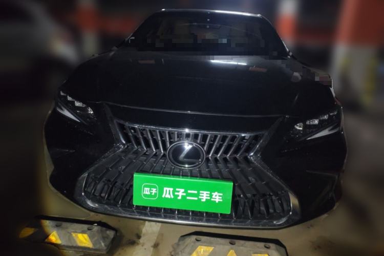Used Lexus ES 2023 200 Excellence Edition