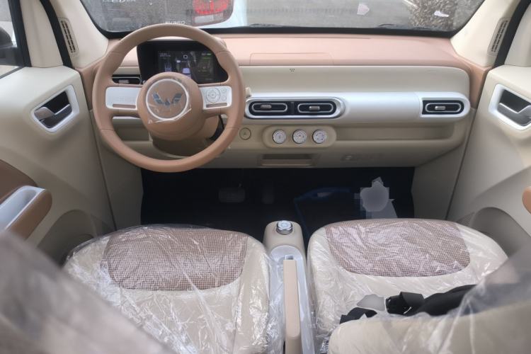 Used Wuling Hongguang MINIEV 2024 3rd Generation 215km Youth Edition
