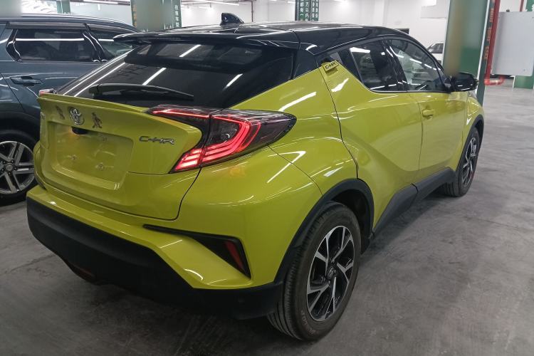 Used Toyota C-HR 2018 2.0L Luxury Sunroof Version China V Emission Standard