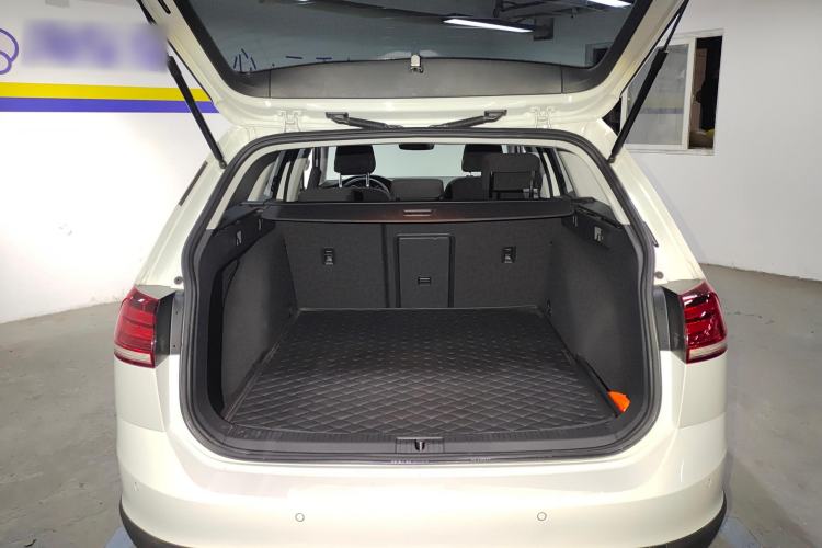 Used Volkswagen Golf 2019 1.8TSI Travel Edition
