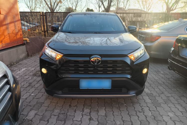 Used Toyota RAV4 2020 2.0L CVT Two-Wheel Drive Fashion Edition
