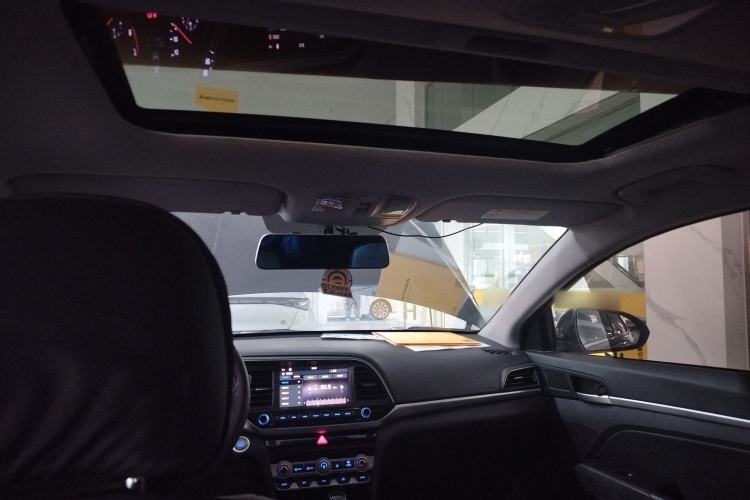 Used Hyundai Elantra 2019 1.5L CVT Smart & Luxurious Trim
