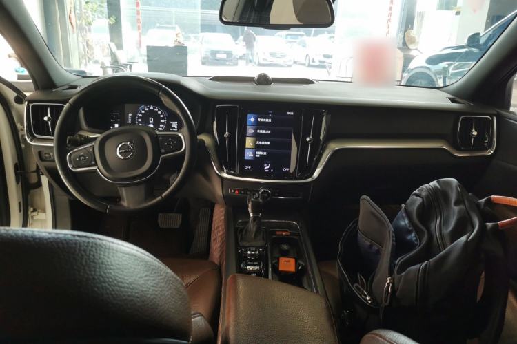 Used Volvo S60 2020 T4 Zhiyi Luxury Edition