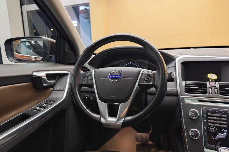 Used Volvo XC60 2016 T5 Smart Version