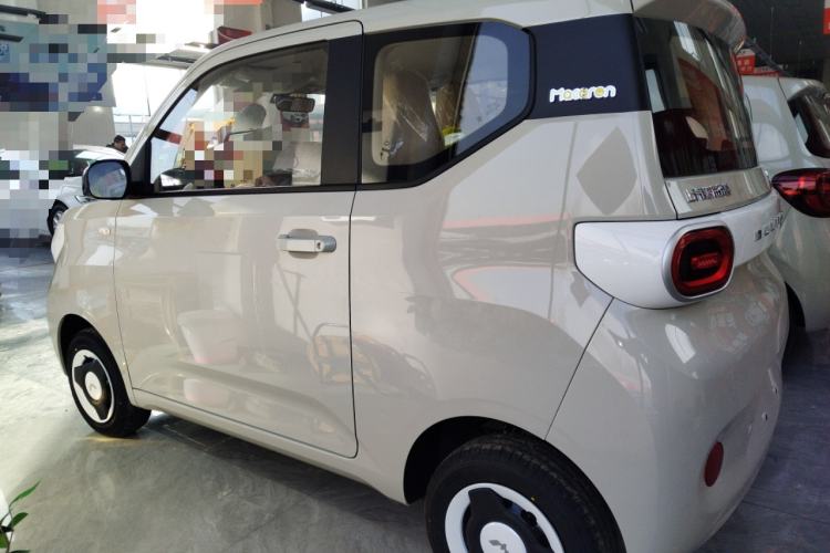 Used Wuling Hongguang MINIEV 2024 3rd Generation 215km Youth Edition
