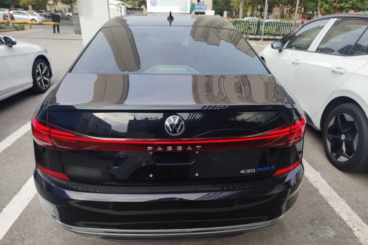 Used Volkswagen Passat New Energy 2023 430 PHEV Hybrid Luxury Edition
