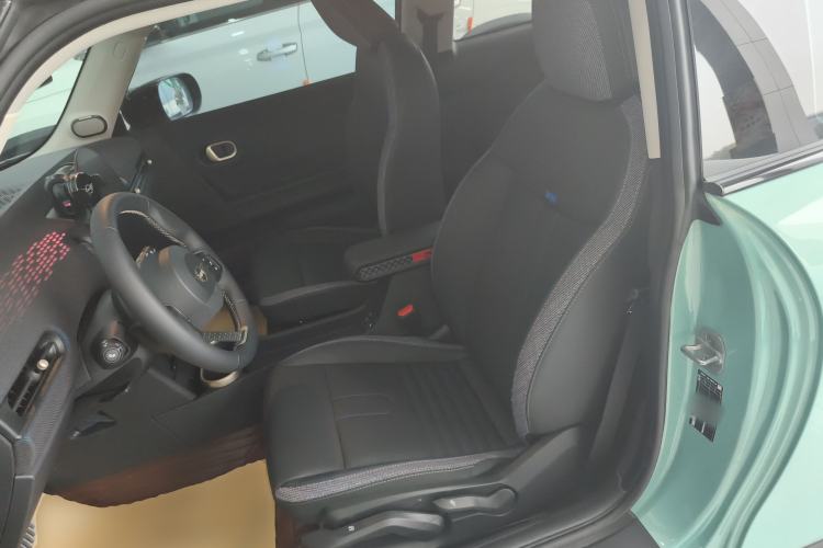 Used  MINI 2025 1.5T COOPER Classic Edition
