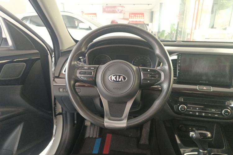 Used Kia K4 2014 1.8L Automatic GLS
