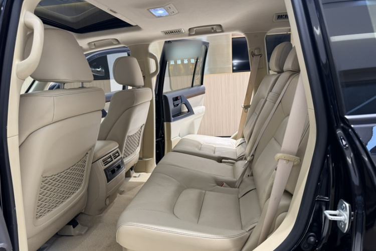 Used Toyota Land Cruiser 2017 4.0L Automatic Parallel Import