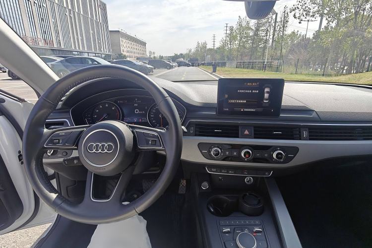 Used Audi A4L 2018 30th Anniversary Edition 40 TFSI Trendy Model
